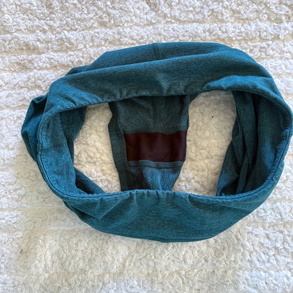 FLEO Teal Heathered Athletic Booty Shorts Size Med Gym Workout Crossfit Lifting - Picture 8 of 8